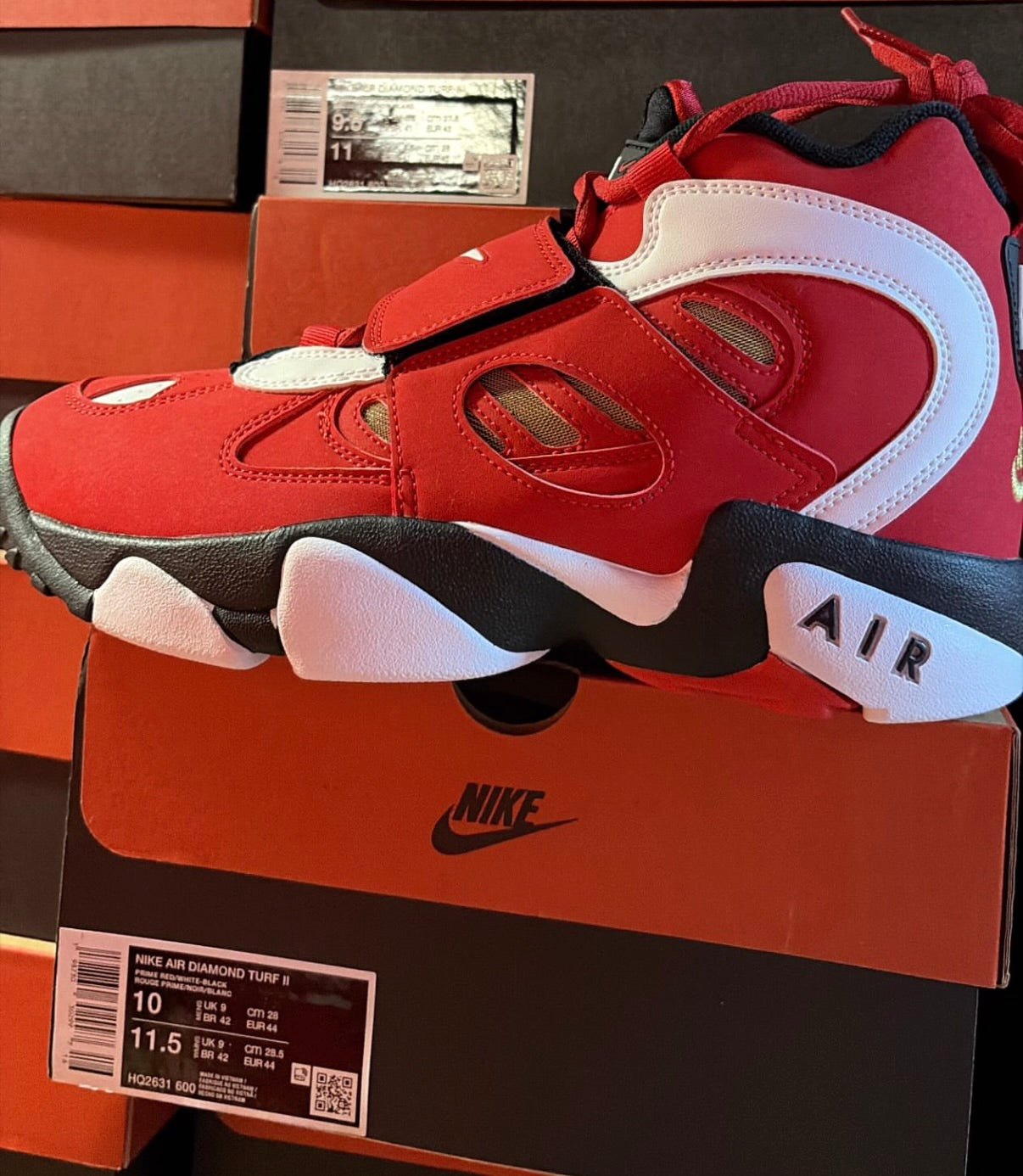 Fire Red Diamond Turf